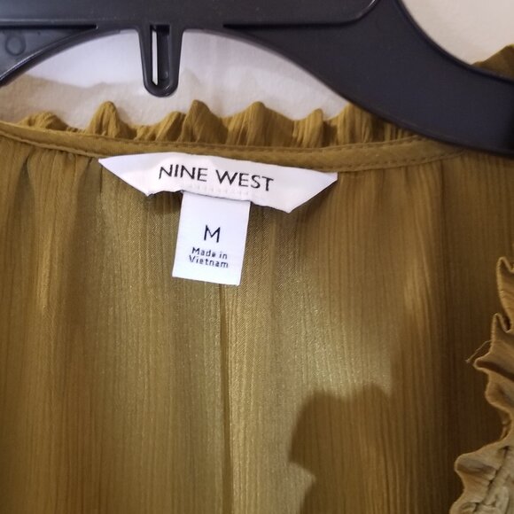 Women's Blouse Short Sleeve V-Neck Popover Top - Nine West - Picture 3 of 5